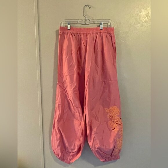 NWOT Free People Movement Baller Embroidered Pants sz S - Picture 2 of 6